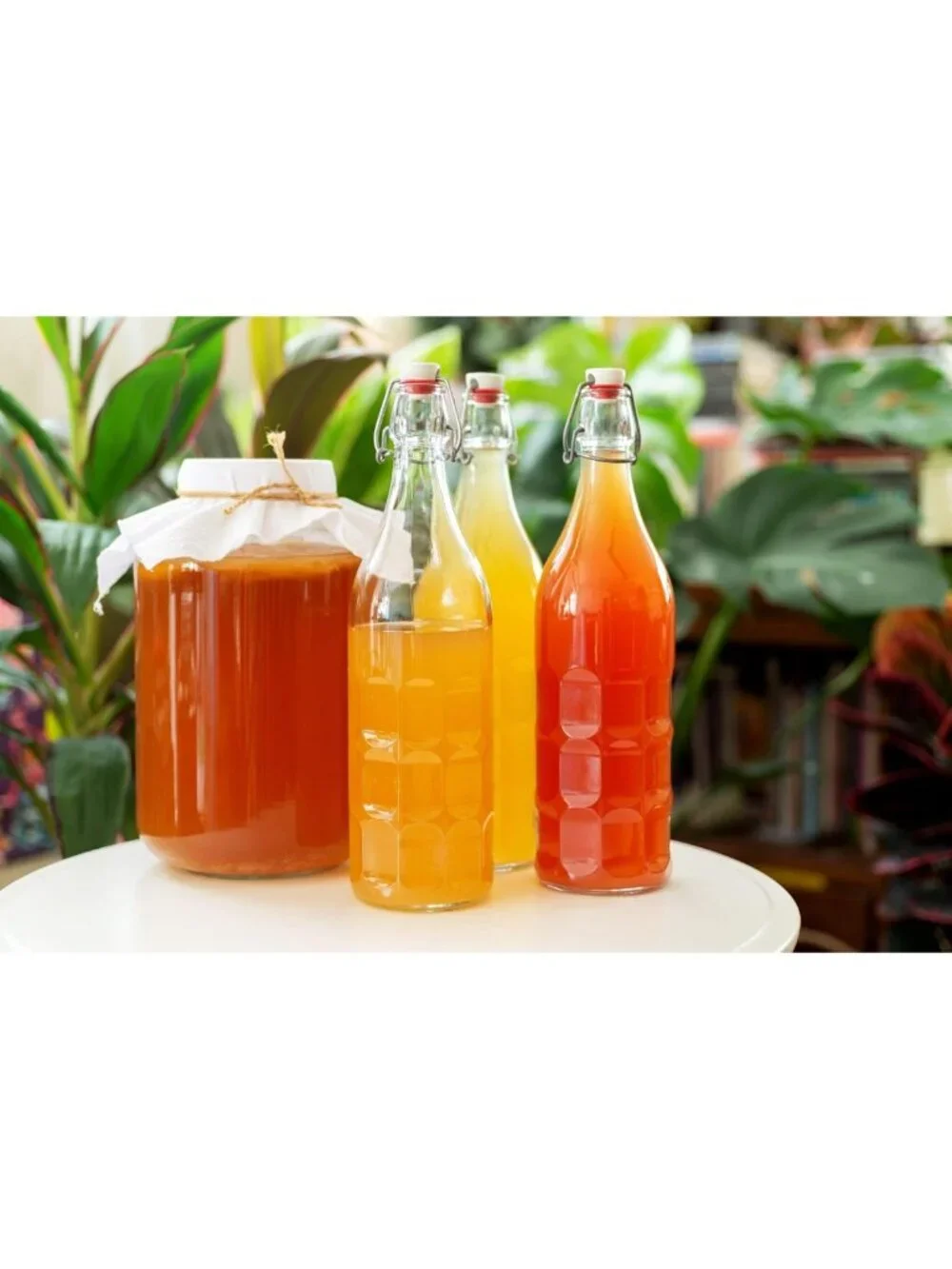 Set of 6 Flip Top Glass Bottles - 1L Airtight Containers for Beverages, Oil